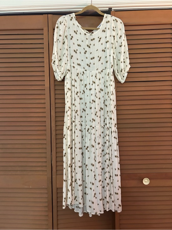 Carly Jean Los Angeles Dresses & Skirts - Carly Jean Los Angeles Cream Maxi Dress with Brown Floral Print